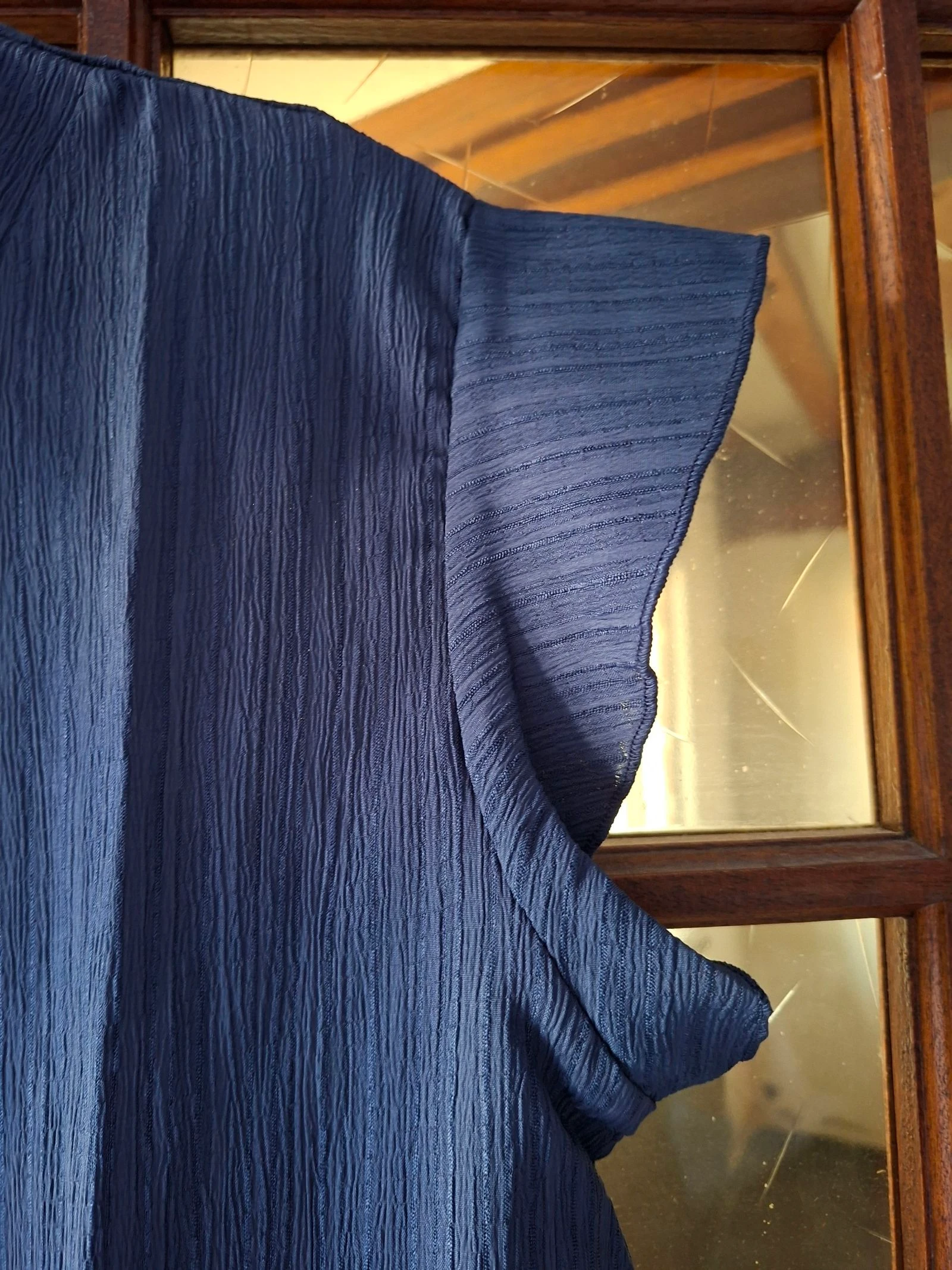 Blusa mujer azul marino plisada nueva – Taille L – Mangas volantes – photo 3